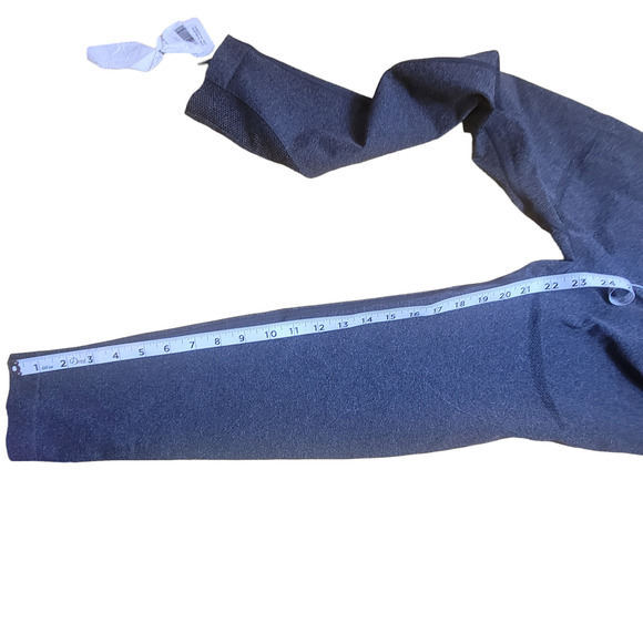 AYBL #BEAYBL Balance V2 Seamless Leggings Speckle Black Women's Size L NWT - Picture 7 of 8